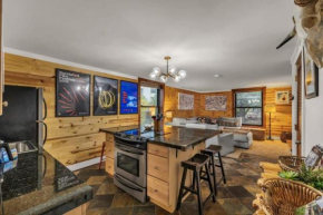 Stylish Walk to Ski Slopes Park City
